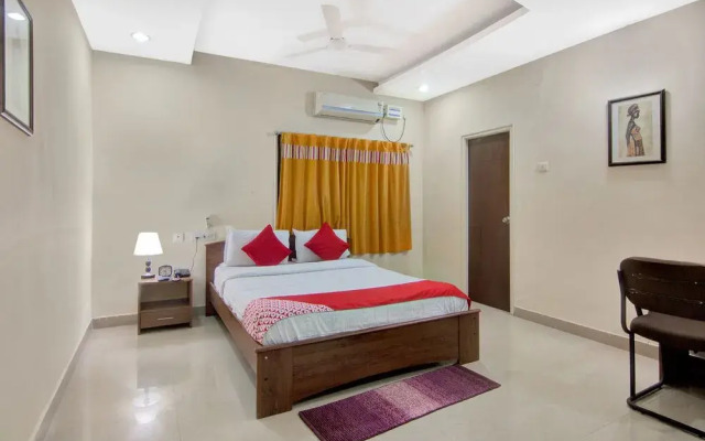 OYO 45 SilverKey Gachibowli