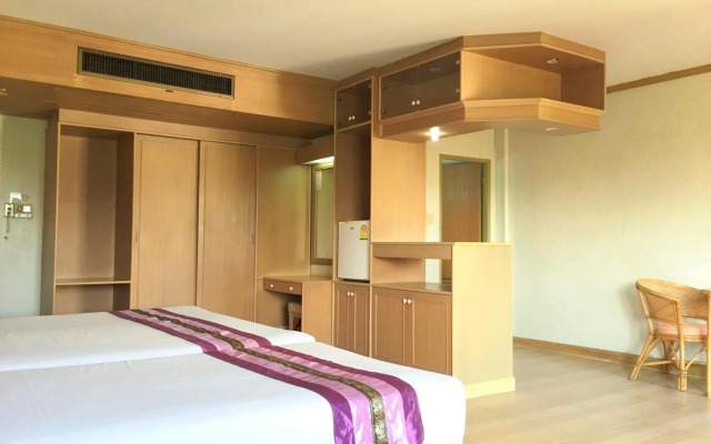 Takiab Beach Resort