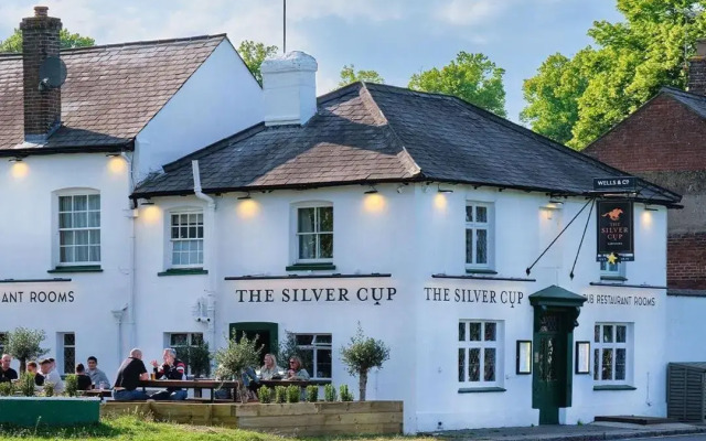 The Silver Cup - Inn