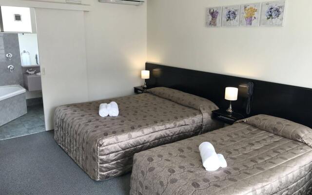 Legends Motel