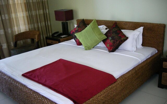 Heritage Park Hotel