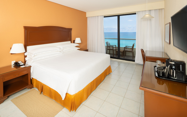 Occidental Tucancun All Inclusive - Image 7
