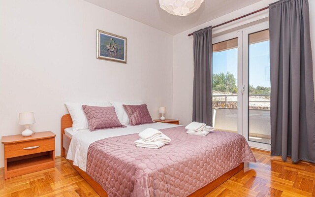 Stunning Apartment in Sibenik With Wifi and 1 Bedrooms