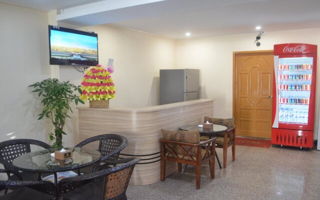 Good Luck Hotel