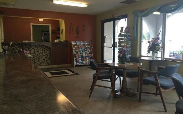 Timberland Inn & Suites