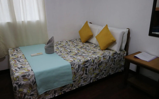 Lolo Oyong Pension House