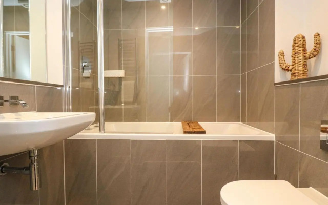 Apartment 3 Fistral Beach