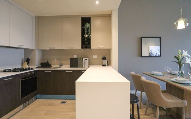 WelHome - Evergreen Apartment Amidst Vibrant JVC With Pool