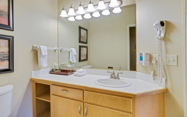 River Ridge 332ab