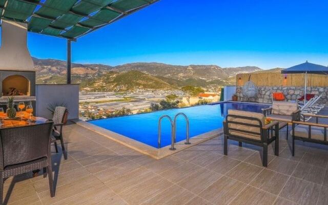 Villa Relif