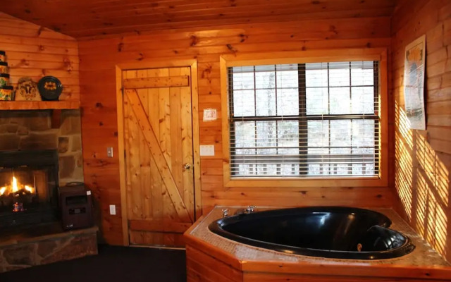 Romantic Honeymooner Hot Tub Jacuzzi Swing FP