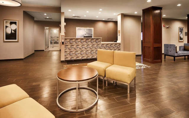 Best Western Plus Boardman Inn & Suites