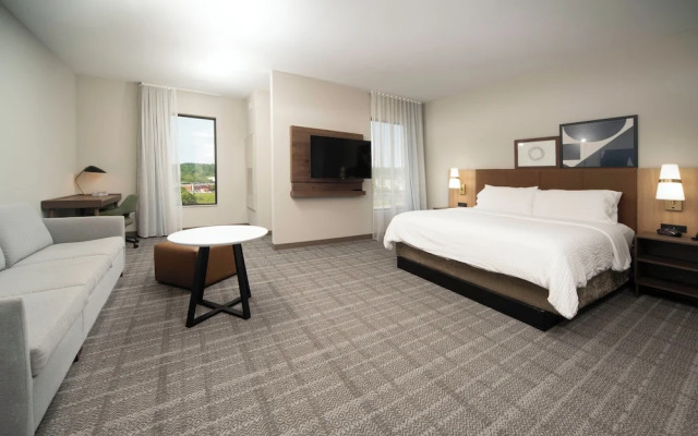 Staybridge Suites Cincinnati East Milford by IHG