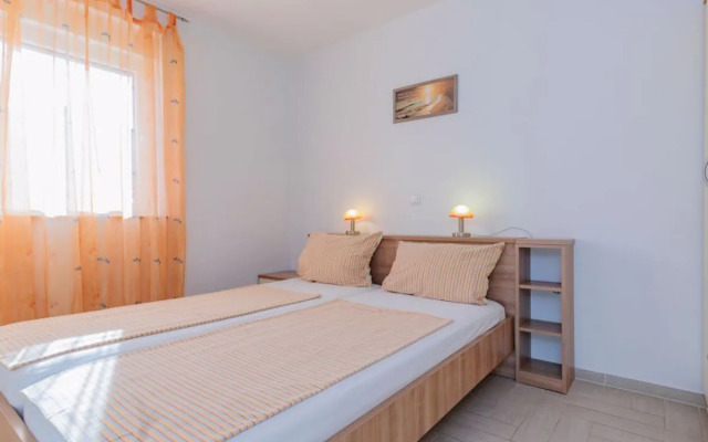 Apartment Mlasina Nin 8650