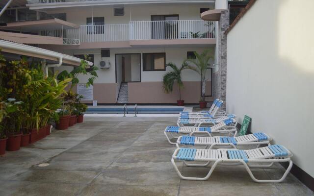 Hotel Flor Blanca
