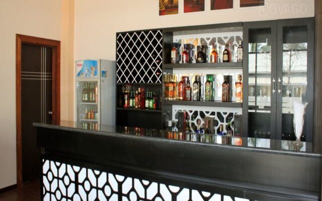 Hotel Zayar Htet San