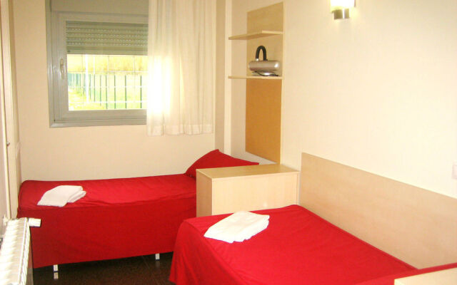 Albergue Residencia Universitaria Los Abedules - Campus Accommodation