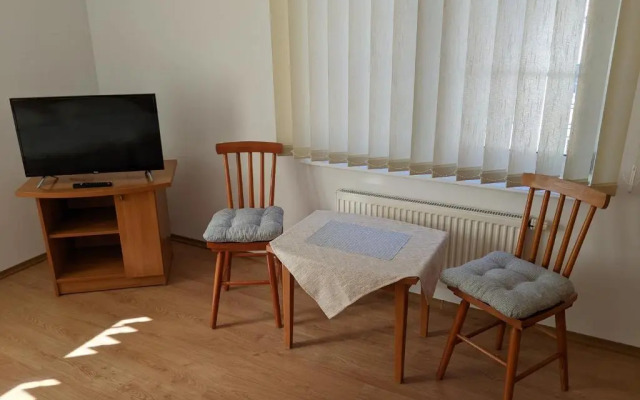 Pokoje Gościnne - Leśna 8