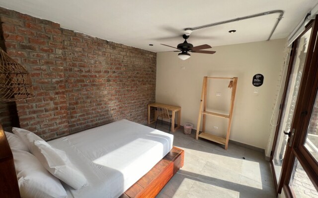 Viajero Huacachina Hostel