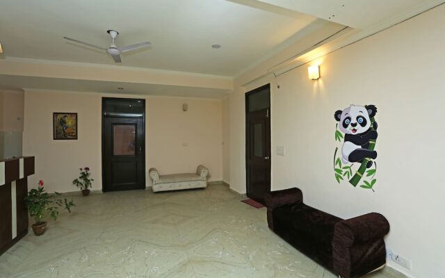 OYO 8438 DSR Residency