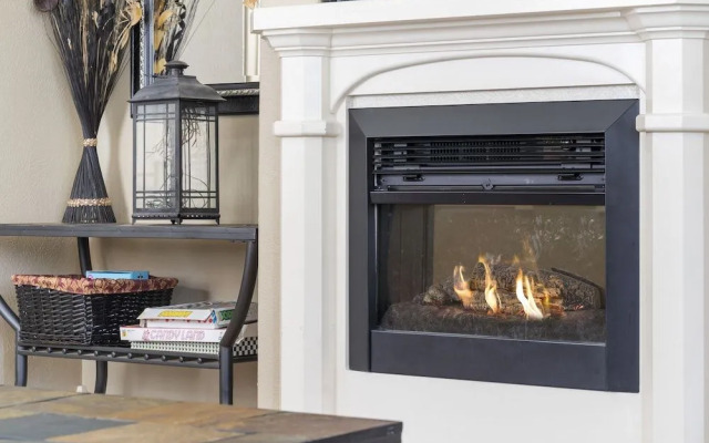 Blue Bird Hideaway - Near Silver Dollar City