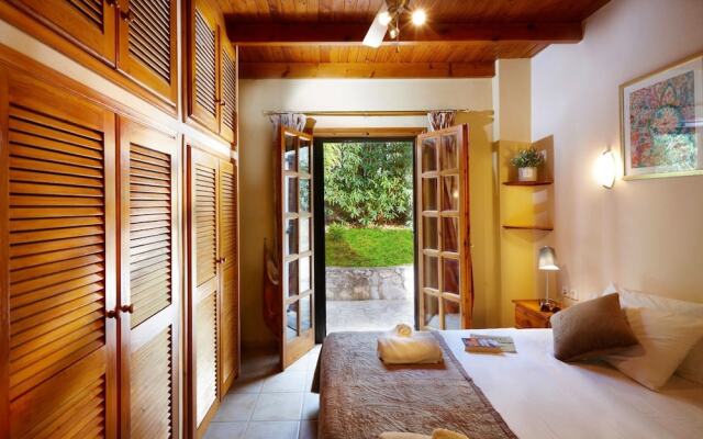 disCrete Villa Arete