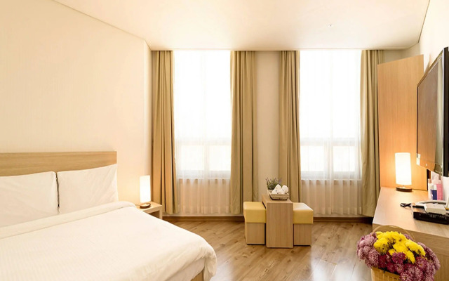Elena Hotel