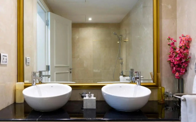 Beirut Versace Tower LUXURY SUITES - Downtown