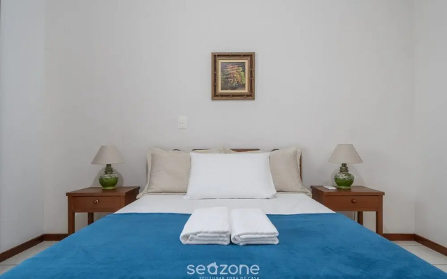 3BR Beachfront apt w/ BBQ Rsl0502