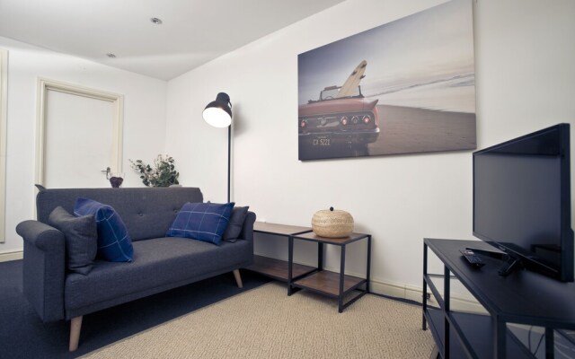 Short Stay Bristol - Mina A Apartment