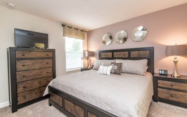 6-Bedroom Villa in Davenport 1550MVD