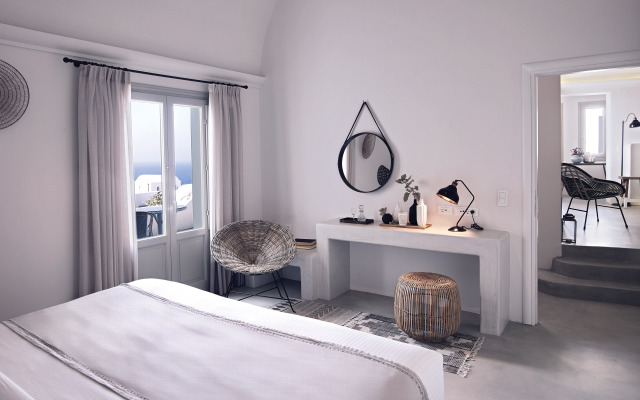 Santo Maris Oia Luxury Suites & Spa