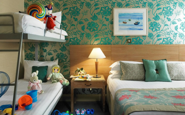 The Norfolk Royale Hotel
