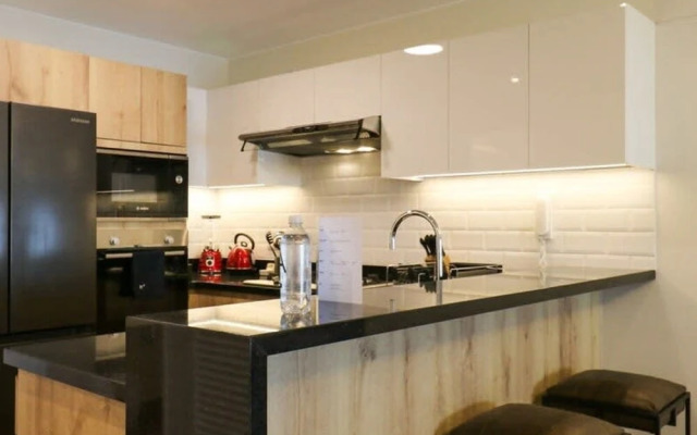 w Spectacular 1BR With Balcony in Miraflores