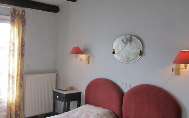 Levant Hotel