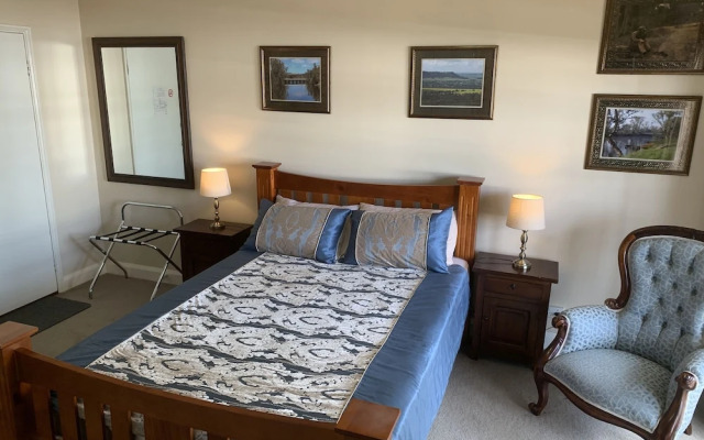 Settlers Hotel York