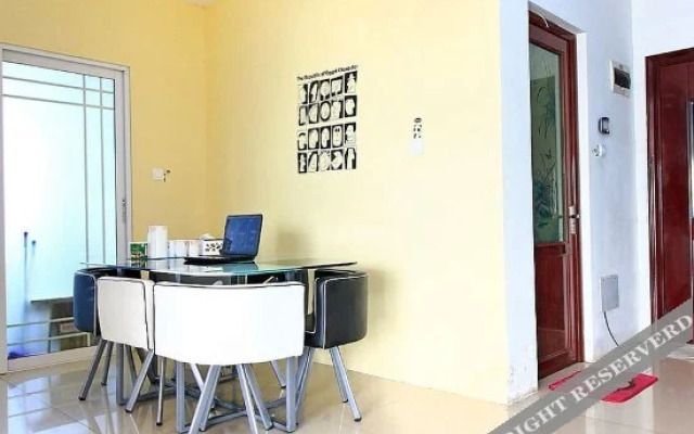 Woniu Youth Hostel