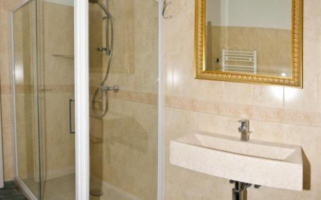 Rooms and Apartments Villa Dama