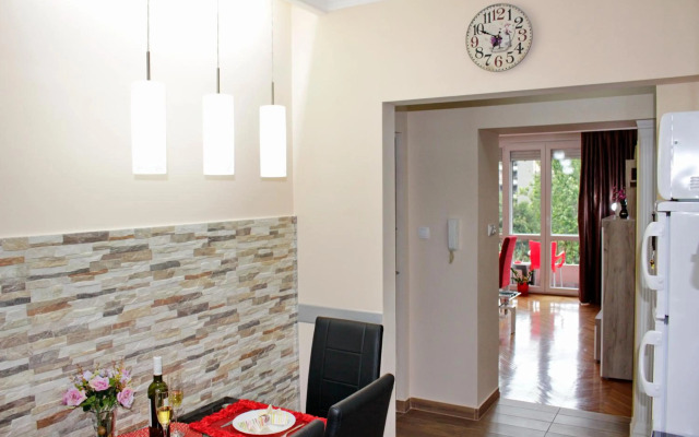 Kristi Lux Apartment