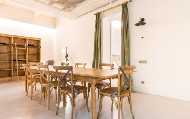 The Deauville Majestic 1 Bedroom in Chueca