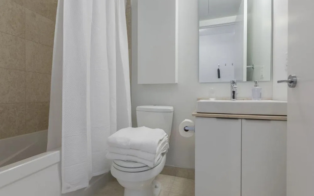 Noel Suites - York and Harbour St.