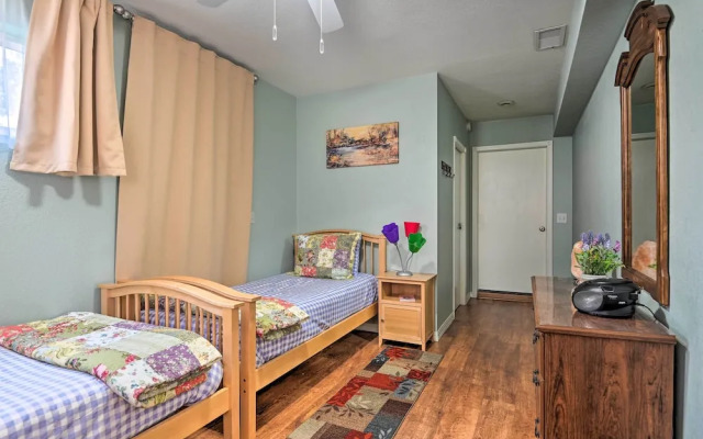 Flagstaff Retreat w/ Large Yard, Balcony & Views!