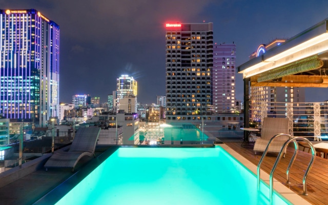 Sky Gem Central Hotel