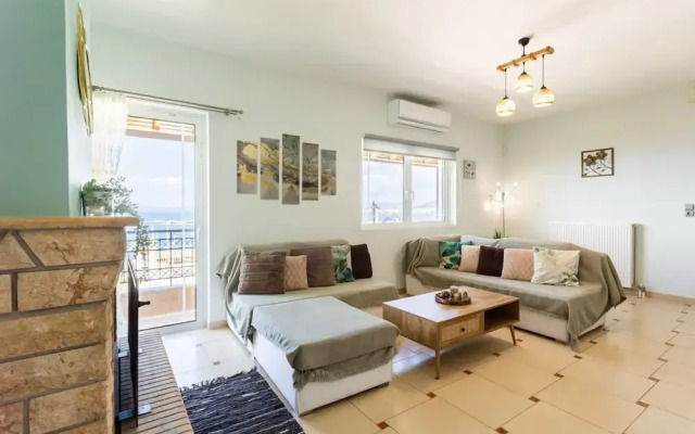Verga Beachside Getaway With Panoramic Seaviews
