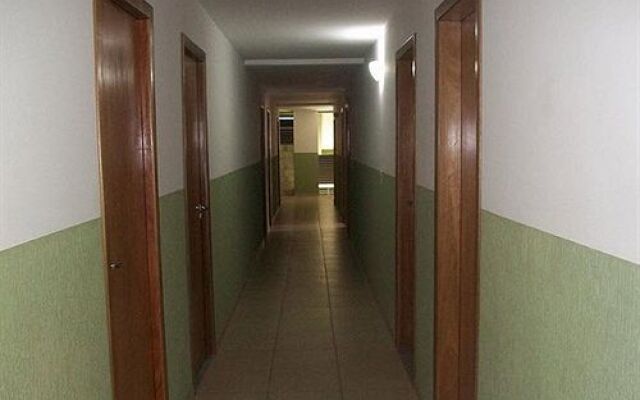 Strato Express Residence