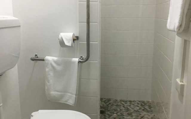 The Palms Motel (Formerly Flinders Motel)