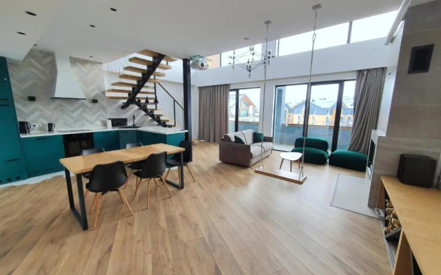 George Snow Apartments in New Gudauri - fireplace, 50m to Gondola lift