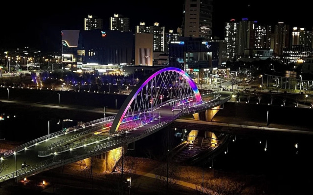 Brown Dot Hotel Jinju Chungmugong