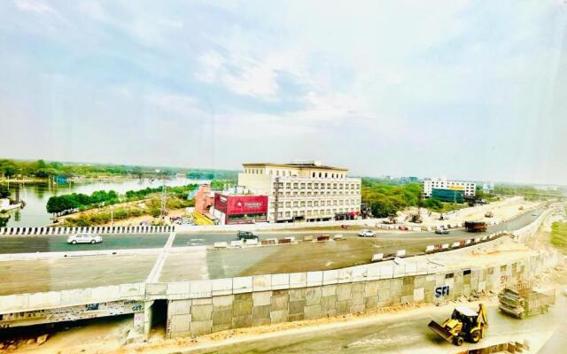 Hotel Eagle Grand