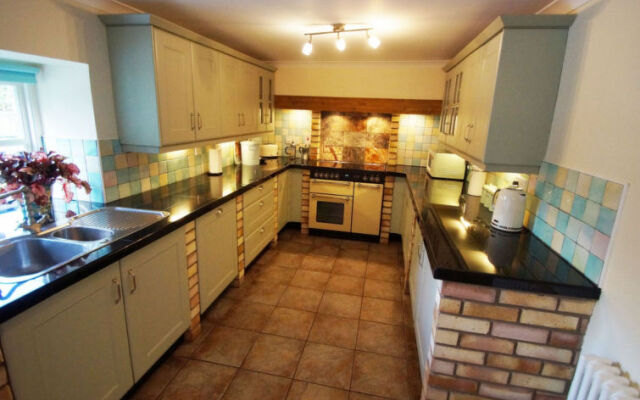 Holiday Home Bwthyn y Cwm